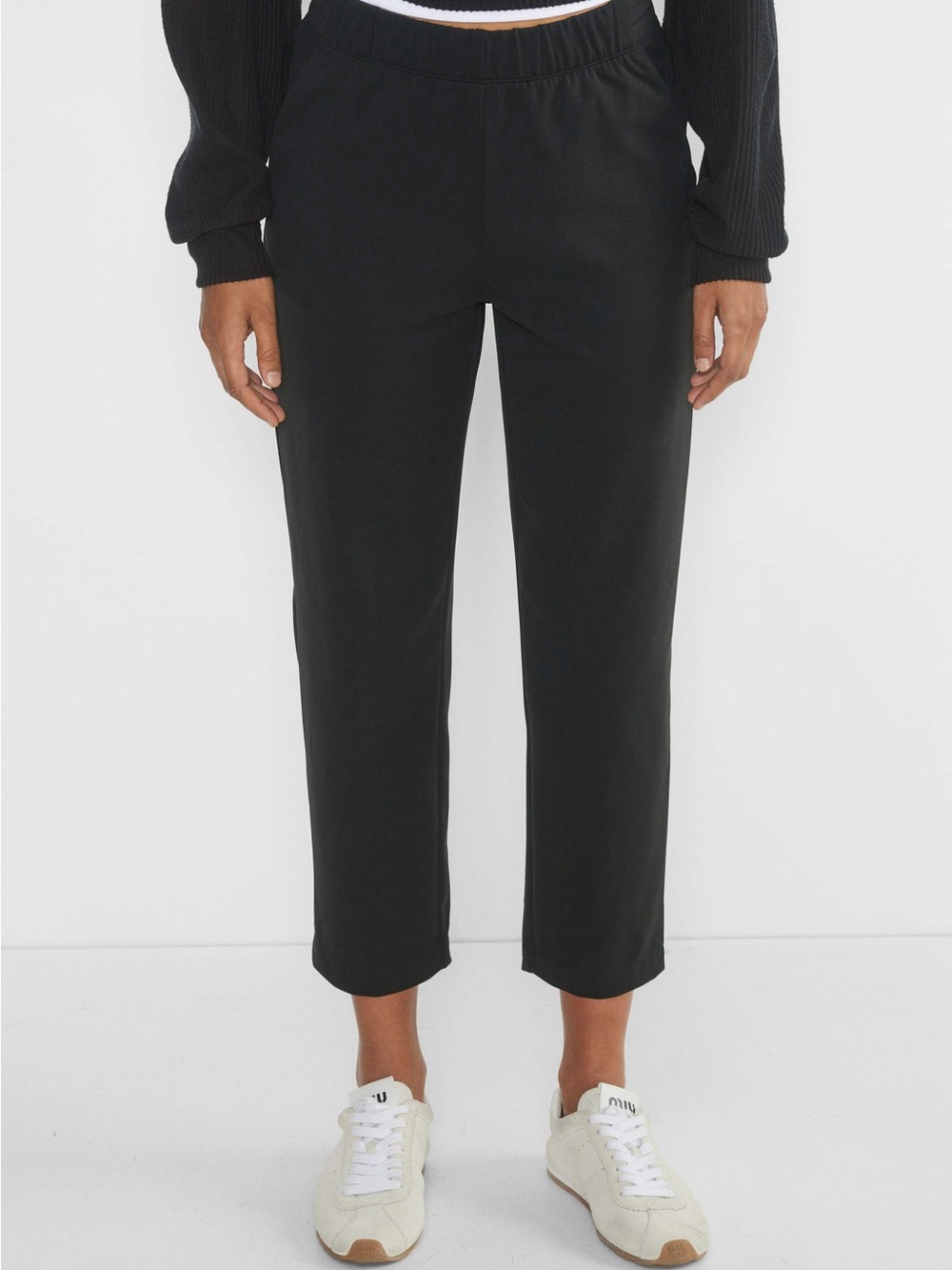 Aritzia The Group By Babaton Weekender Pant